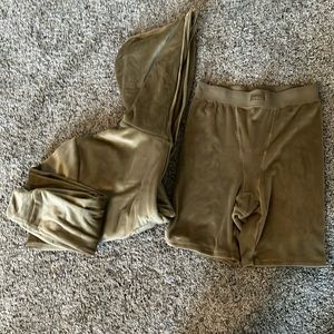 Skims Velour high wasted boxer shorts and cropped sweatshirt